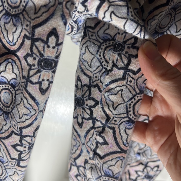 7 For All Mankind Sz 31 Stained Glass Mosaic Pink Blue Cropped Jeans POSH36 - Picture 14 of 16